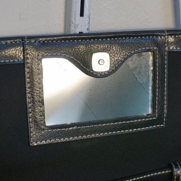 💚 VINTAGE LIZ CLAIBORNE Black Mini Crossbody Bag (OS) - Picture 5 of 15